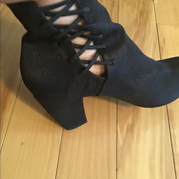 New York Transit size 7 Women’s granny core Victoria shoes heel boots - Picture 6 of 9